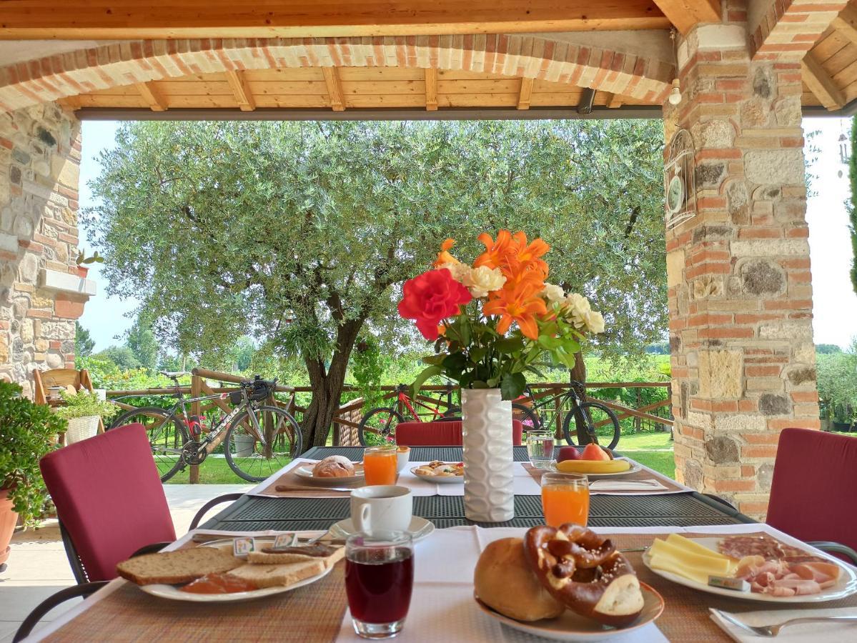 Colà Le Zampolle B & B المظهر الخارجي الصورة