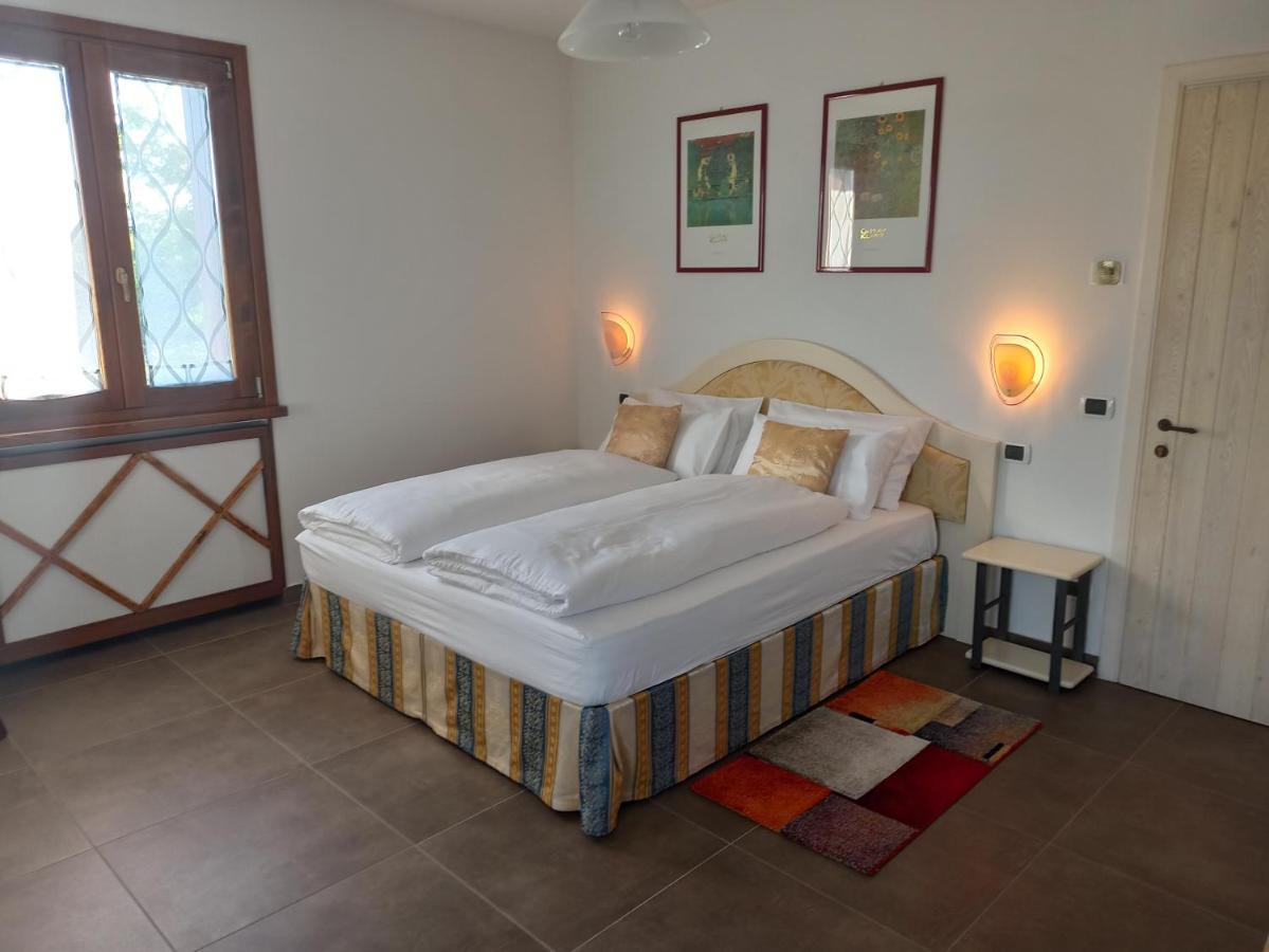 Colà Le Zampolle B & B المظهر الخارجي الصورة